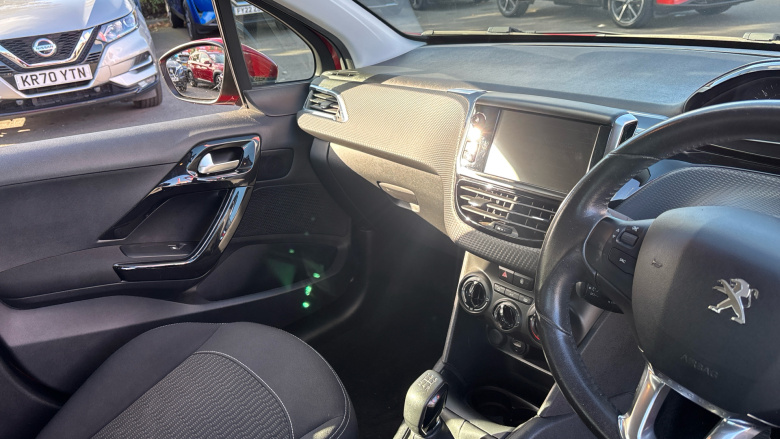 Peugeot 208 1.2 PureTech 82 Active 5dr Petrol Hatchback